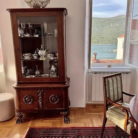 Castri Illius Maris * Mali Ston