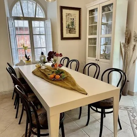 Castri Illius Maris Mali Ston