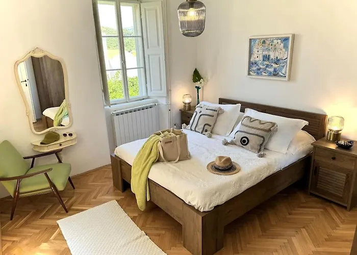 Castri Illius Maris *